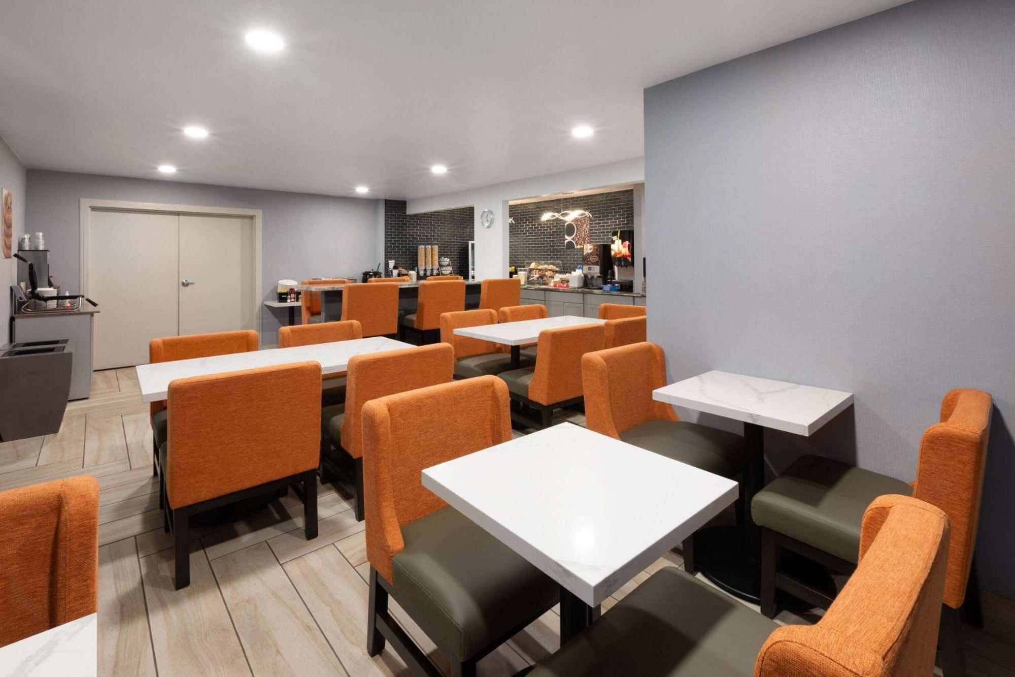 La Quinta Inn By Wyndham Sheboygan Eksteriør billede