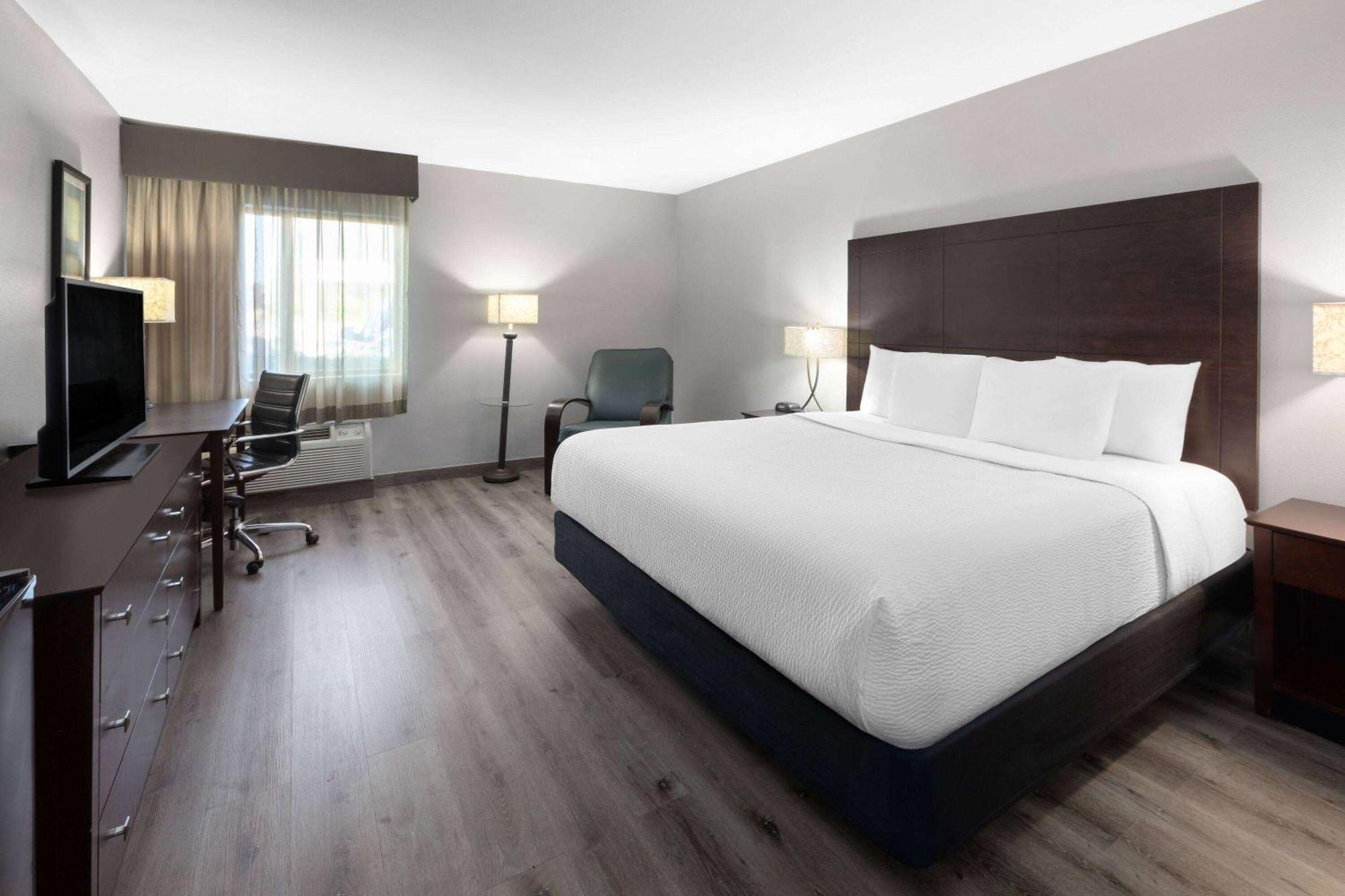 La Quinta Inn By Wyndham Sheboygan Eksteriør billede